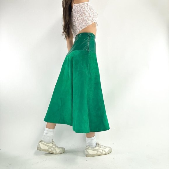 Elegant Green Women's Skirt - Picture 5 of 6
